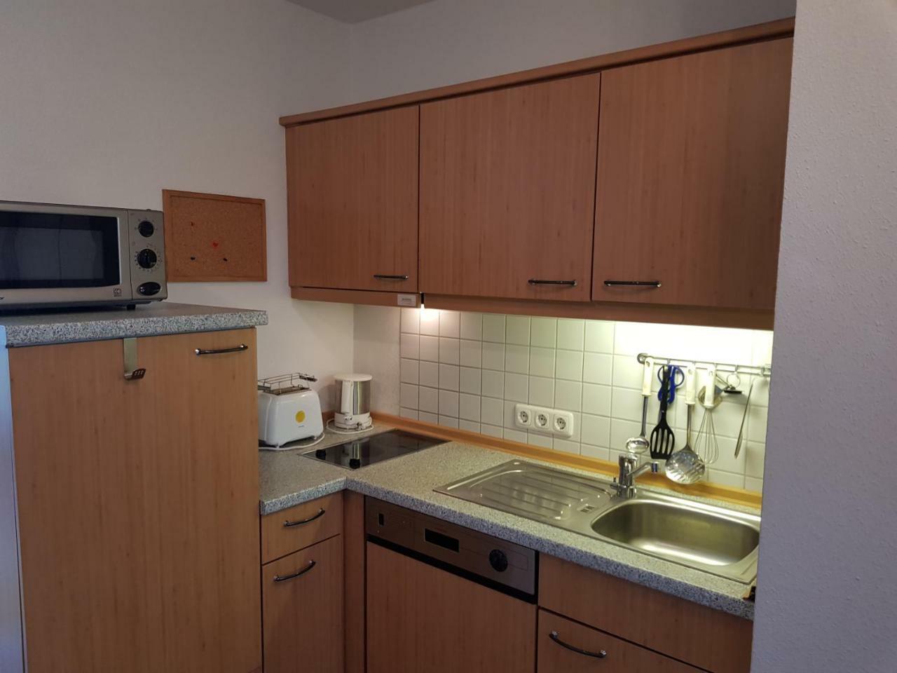 Ferienwohnung 4 Im Haus Am See Mit Wintergarten Und Terrasse Seedorf  Værelse billede