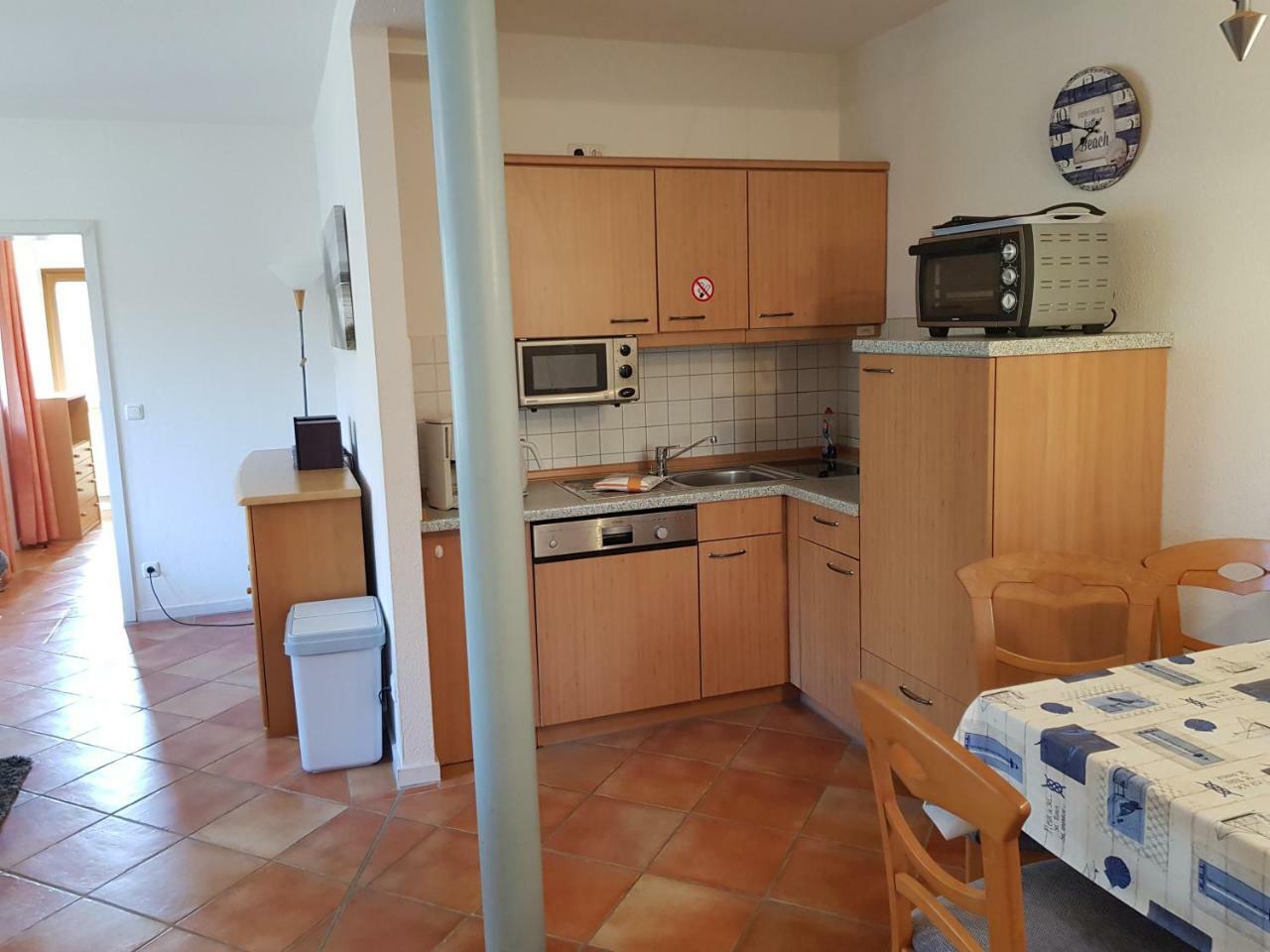 Ferienwohnung 4 Im Haus Am See Mit Wintergarten Und Terrasse Seedorf  Værelse billede