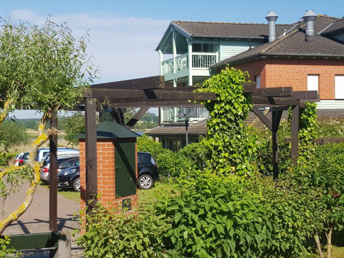 Ferienwohnung 4 Im Haus Am See Mit Wintergarten Und Terrasse Seedorf  Eksteriør billede